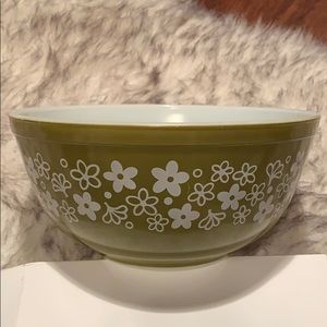 Pyrex Spring Blossom 403 bowl